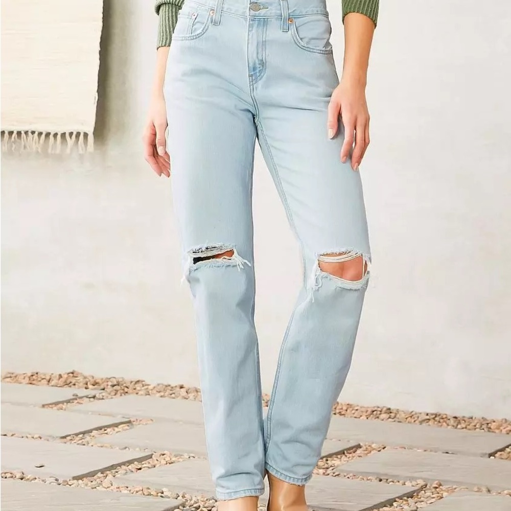 Levi's Women's Low Pro Jeans 28x30 Inseam Straight Leg Baggy Light Wash Distress